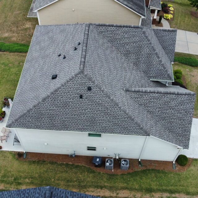 https://brightskyroofingllc.com/wp-content/uploads/2024/04/brightsky-roofing-02-640x640.jpeg