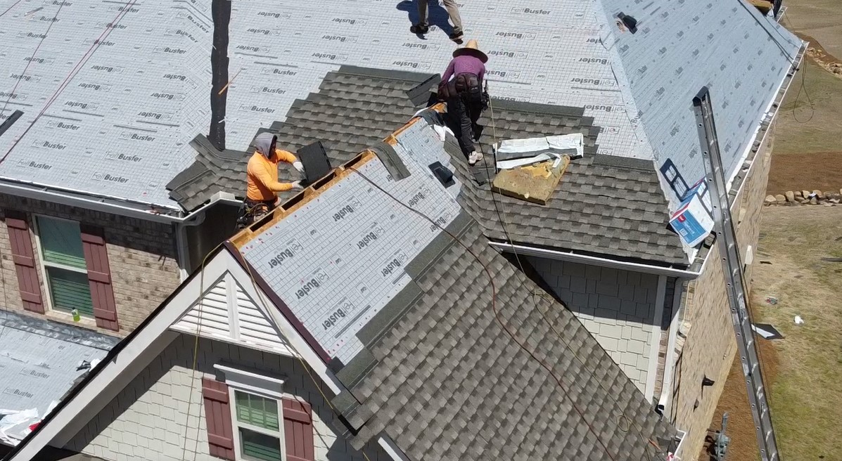 https://brightskyroofingllc.com/wp-content/uploads/2024/04/roofing-04.jpg